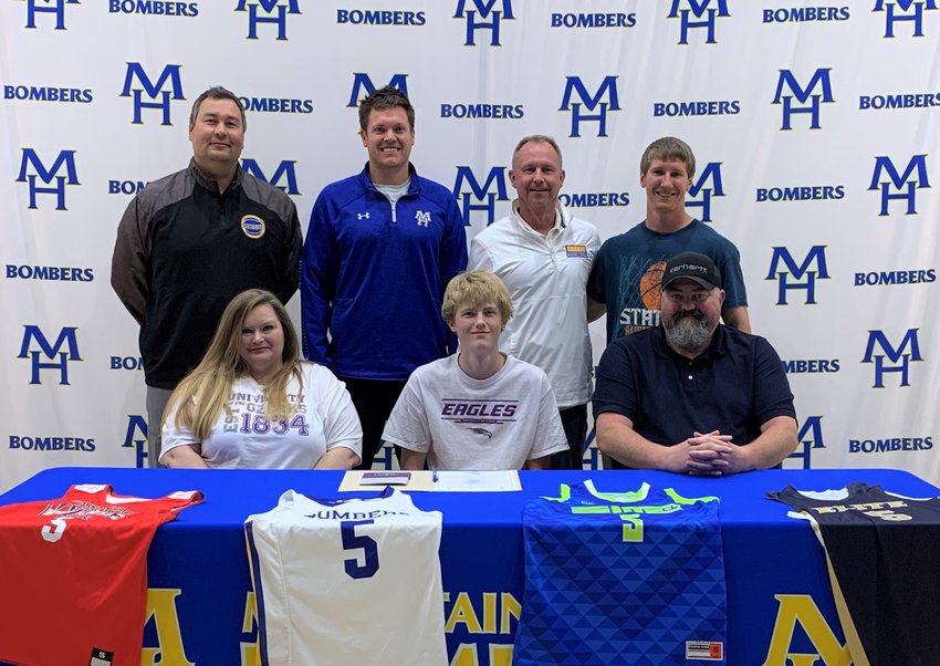 Mountain Home's Luke Proctor signed Thursday to play college basketball and the University of the Ozarks in Clarksville. Proctor averaged 12.2 points per game and was named 5A-West All-Conference this past season. The Eagles compete in the American Southwest Conference of NCAA's Division III.