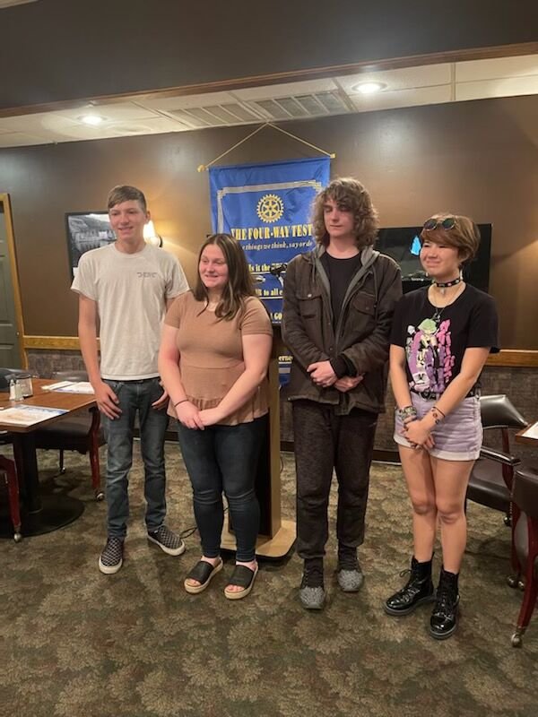 Graduating senior scholarship winners of $1,000 scholarships from Bull Shoals-Lakeview Rotary Club are (from left)&nbsp;David Mitchell, Maranda Jones, John Hrenko and Shannon Smith. Madeline Hopson and Abby Taylor were not available for the photo.&nbsp;