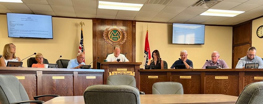On Thursday night, the Mountain Home City Council approved an amendment to the 2022 city budget, allowing for an easier pay-out process when the city receives revenue for a one-time salary stipend for enforcement officers from Arkansas General Assembly.   Helen Mansfield/The Baxter Bulletin