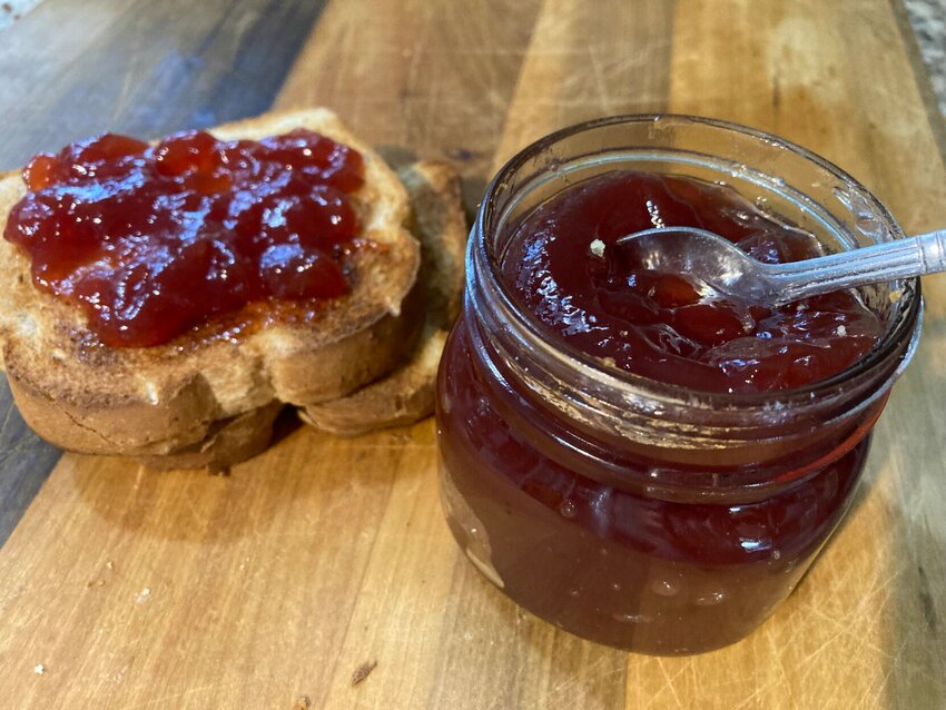 Single-Jar Fruit Jam (shown)&nbsp;uses no pectin to thicken the jam, just cooking the fruit until it thickens.   Linda Masters/The Baxter Bulletin