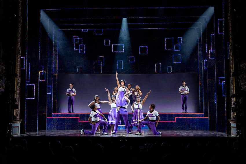 Alyssa Enita Stanford and the cast of Beautiful. Photo by Adrian Van Stee