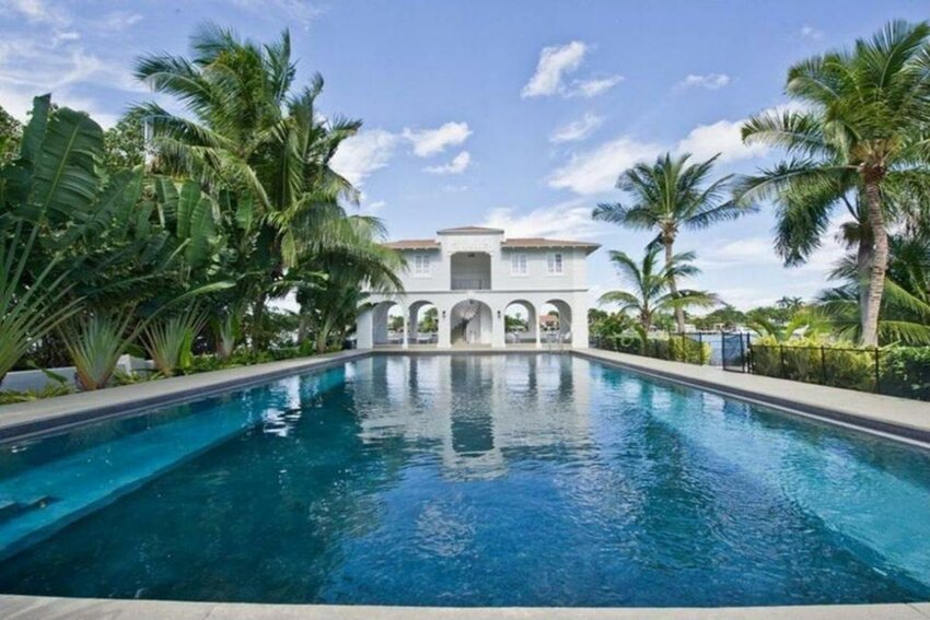 Al Capone's mansion on Palm Island before it was demolished.