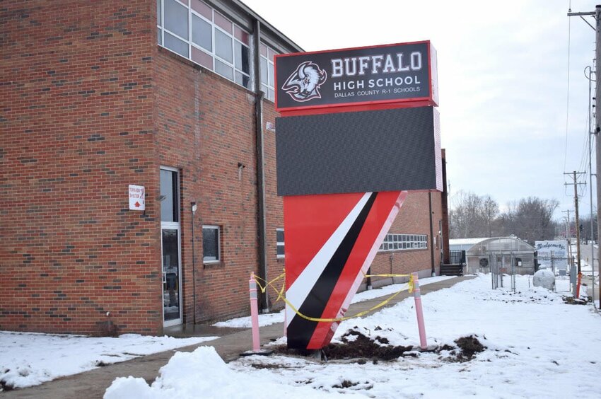 A new outdoor electronic message sign was recently installed at the Buffalo High School, next to the fieldhouse on Main Street. The sign was funded by federal money. The sign, dressed in. School colors, adds a facelift to the BHS campus and will display information concerning the school and activities. D.A. Mallory Elementary also has a new electronic message board on the front lawn next to Hickory Street.