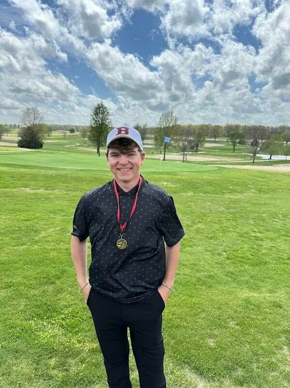 Buffalo golfers do well at various tournaments | Buffalo Reflex