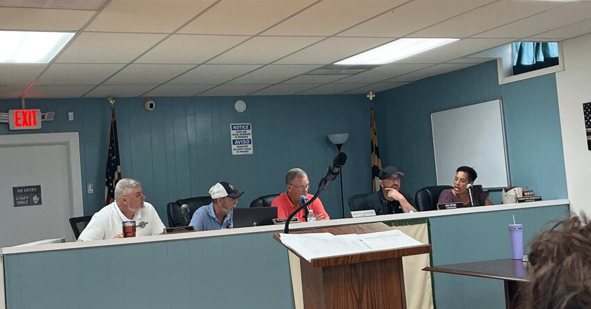 Greensboro Mayor and Council discuss the motion to provide the Greensboro Historical Society 120 days to move from 104 E Sunset Avenue.