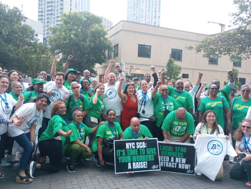 Members of District Council 37 and elected officials rallied Thursday outside of the School Construction Authority's Long Island City headquarters. Crystal Lewis/The Chief