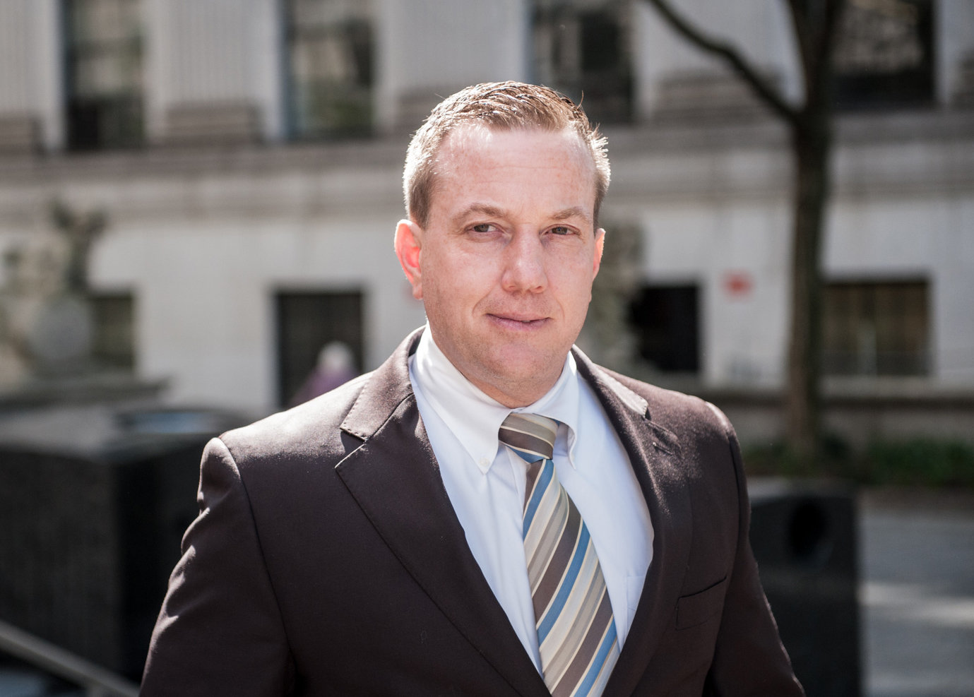 COP IN A JACKPOT: Former NYPD Deputy Inspector James Grant has been accused by Jona Rechnitz of providing special access and other favors to him and his former business partner, Jeremy Reichberg, in return for their paying for expensive trips and meals and gifts for him and his family. His chief defense attorney, John Meringolo, clashed with a Federal prosecutor after allegedly calling Mr. Rechnitz ‘a disgrace’ as the main witness in the criminal trial walked past him outside the courtroom Nov. 27.