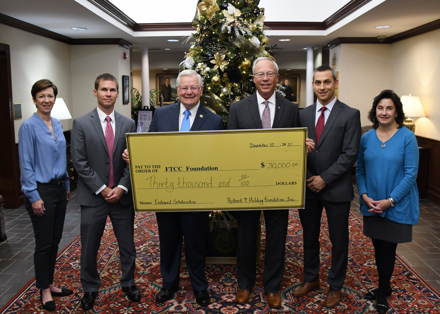 Pictured left to right: Eileen Hatch, FTCC Foundation scholarship coordinator, Matt Dellasega,
First Citizens; FTCC President Dr. Larry Keen; Tim Richardson and Dixon Soffe of First Citizens
Bank; and Sandy Ammons, FTCC Foundation executive director.