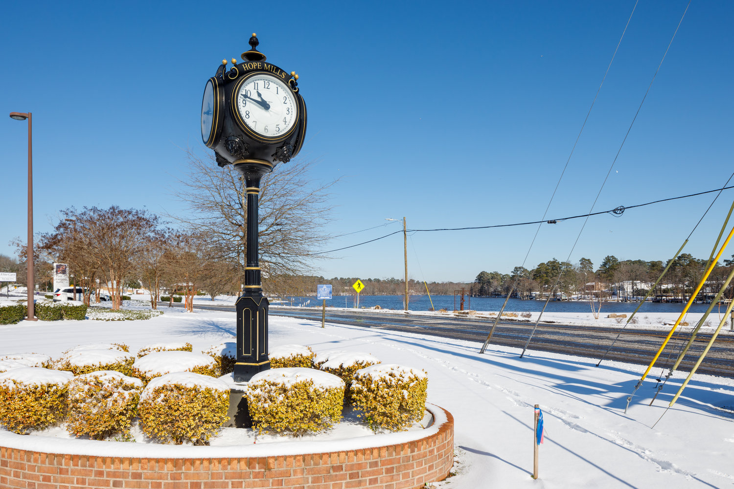 Hope Mills saw 4 inches of snow, the National Weather Service said Saturday.