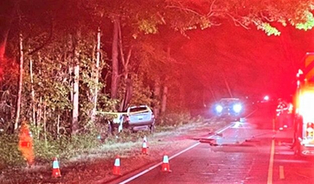 A 34-year-old man died in a single-vehicle traffic accident early Sunday on Stoney Point Road, according to the Fayetteville Police Department.
