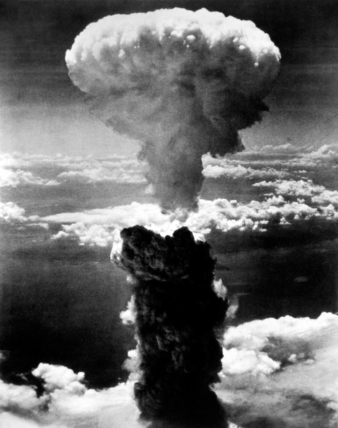 "Public Domain: WWII: Atom Bomb, Nagasaki, August 1945 (HD-SN-99-02901 DOD/NARA)" by pingnews.com is marked with Public Domain Mark 1.0.
