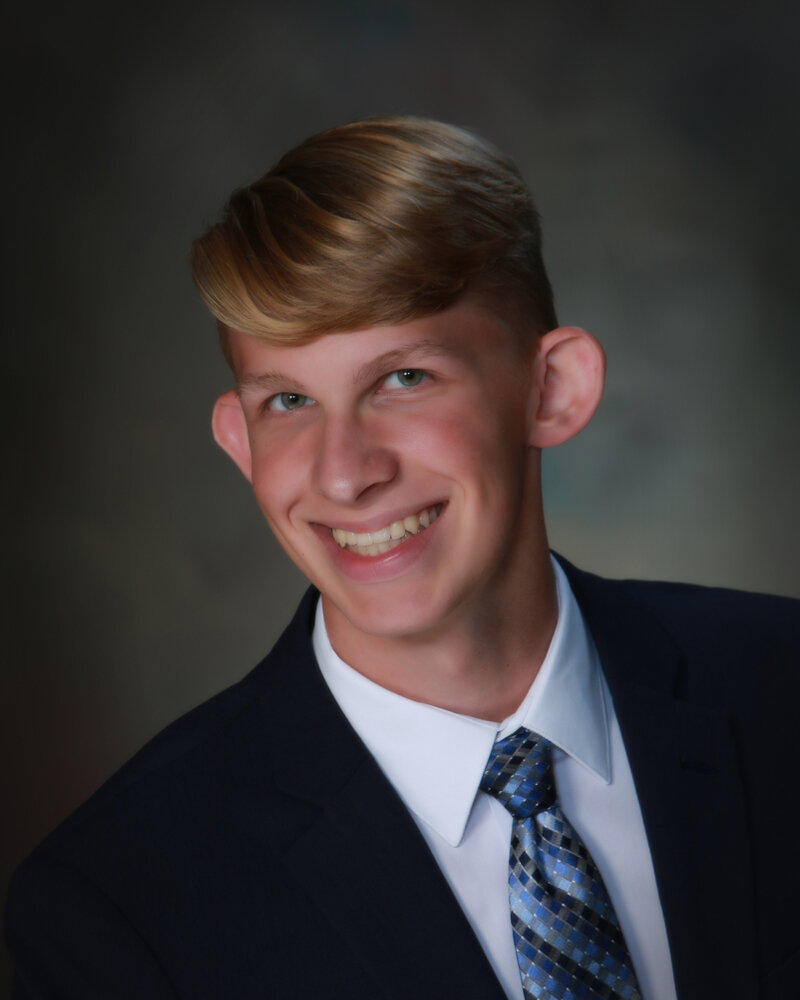 Student-Stars: Sander earns scholarship to support tobacco-oral cancer  research