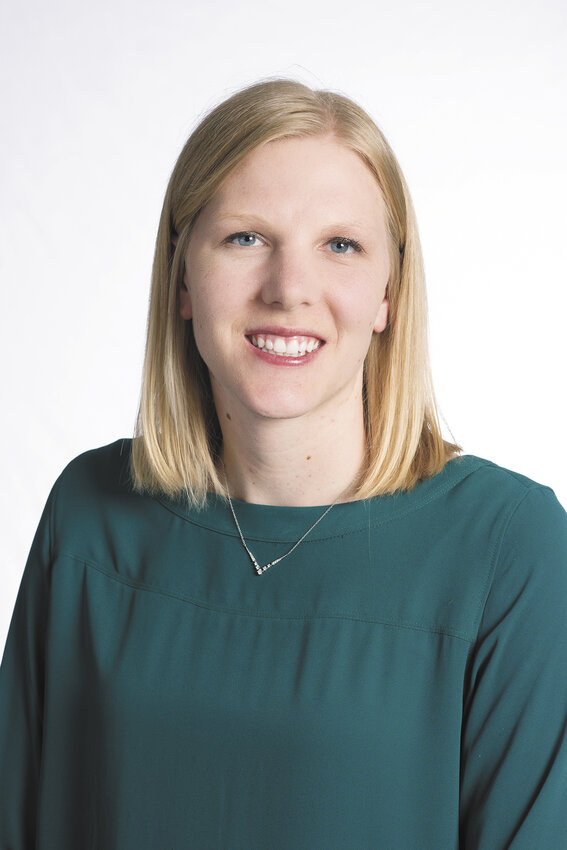 Sara Davis, DVM