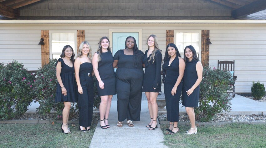 (Left to Right) Karen Dominguez, Olivia Harrod, Stella Huitt, Ja’Myia Mahan, Skyler Parks, Perla Ramos, and Katie Torres.