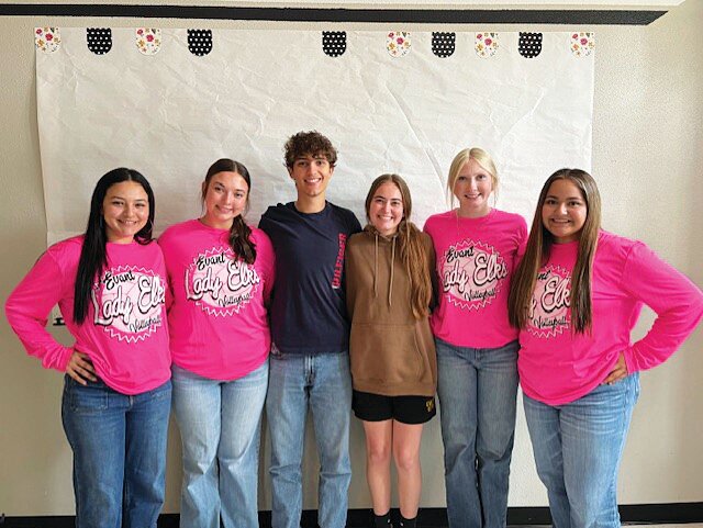 (From left) Ludwika Rodriguez, Isabel Gandy, Tanner Manville, Harley Weeks, Molly Waldrum, and Bree Ramirez. Not pictured: Cameron McGilvray.