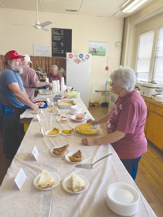 Visitors to the Pearl Bluegrass Event paid a visit to the Bluegrass Kitchen where they enjoyed delicious, homemade food along with a variety of pies and cobblers.