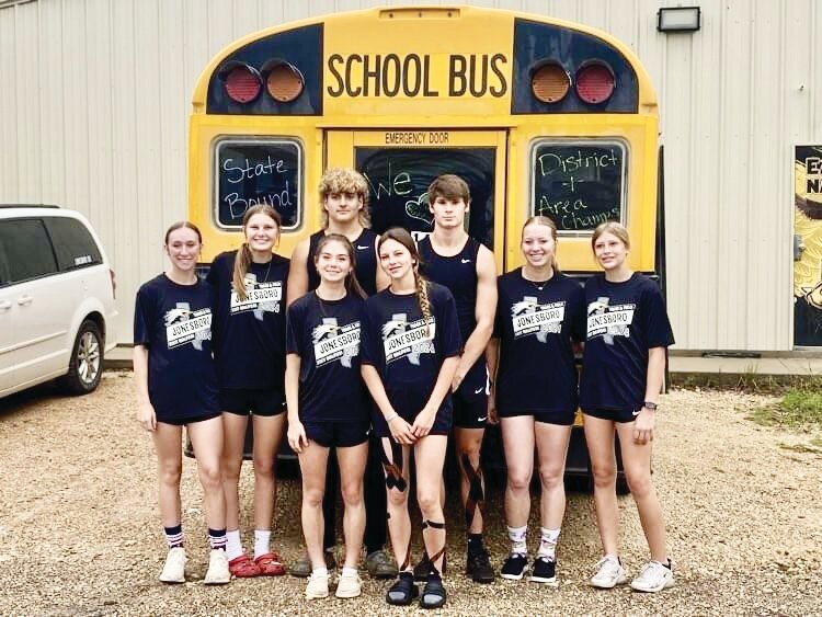 The athletes from left to right in the back row include Gracie Calhoun, Ally Thorman, Payton Brister, Eric Thorman, Emily Turner, and Campbell Gustin. In the front row, from left to right is Laini Ingram and Lynlee Deats.