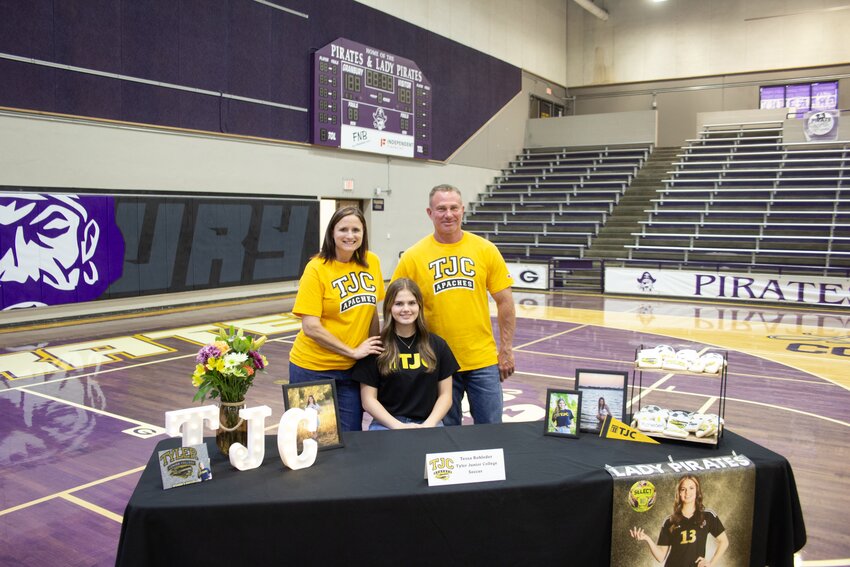 Tessa Rohleder signed with Tyler Junior College in Tyler, Texas to continue her athletic career playing soccer.
