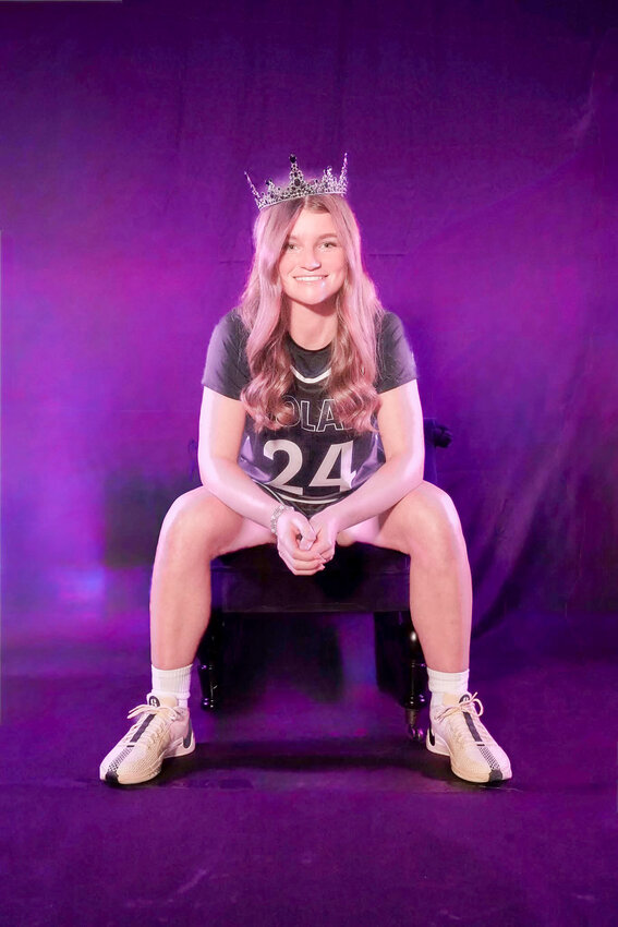 Academic all district and First team all district Junior Callan Nix sits down to cover her busy life with the Hood County News.