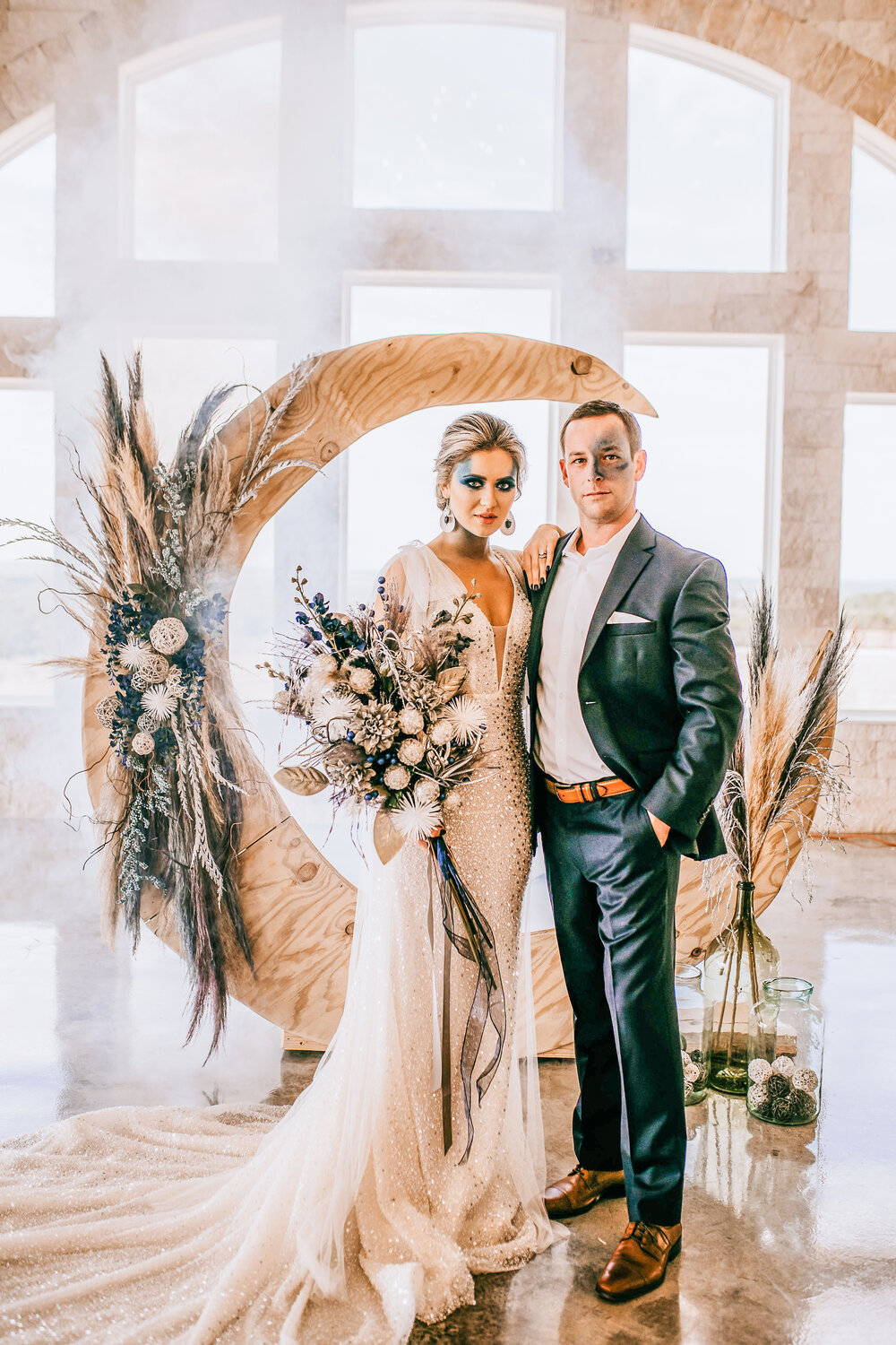 I BOO: This bride and groom mixed glam with surreal for their photo shoot with Lauren Hummert Photography.