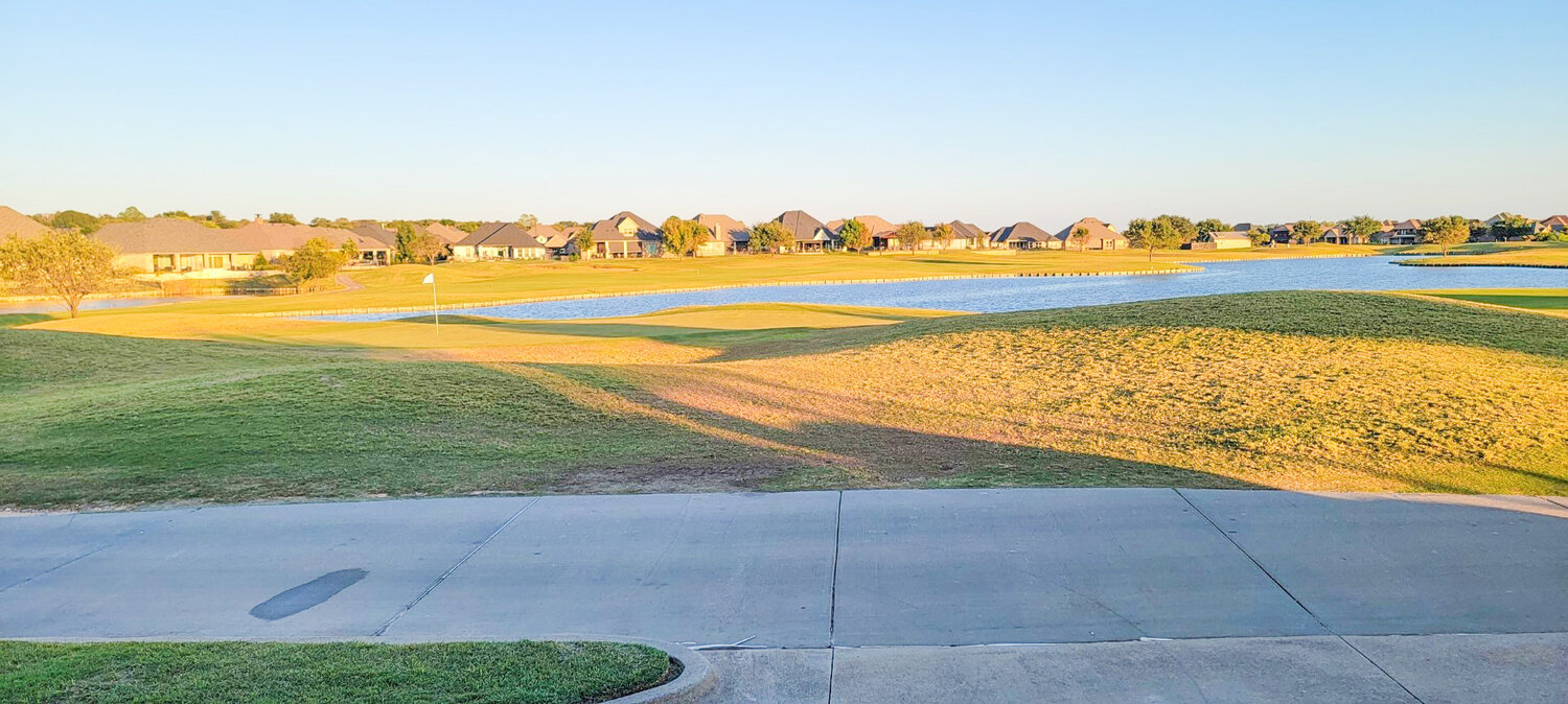 Branded as “Granbury’s premier golf club,” Harbor Lakes officially opened for business in July 2003 — featuring up to 7,239 yards of “golfing adventure.”