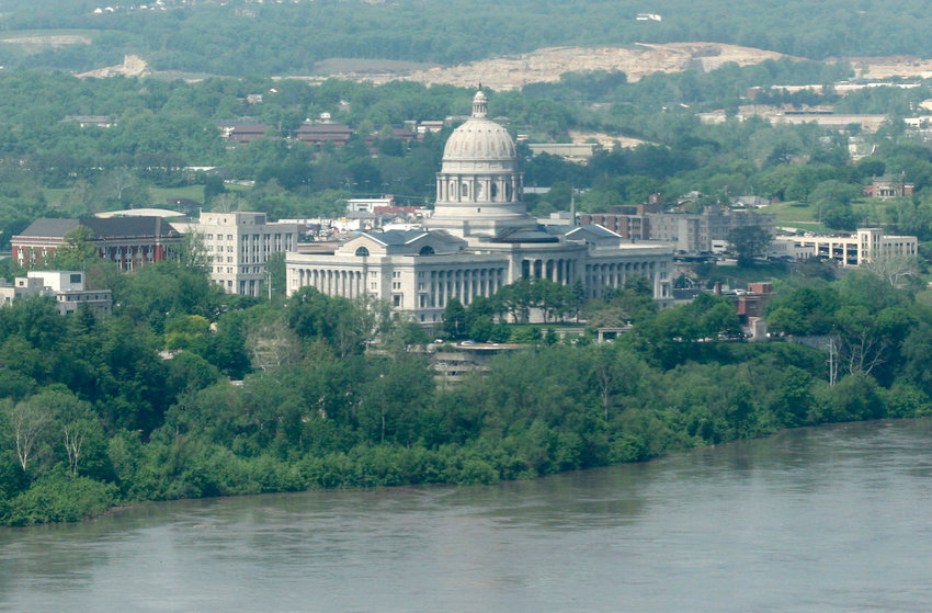 The flooding Missouri River passes near the Missouri Capitol on Friday May 11, 2007 in Jefferson City, Mo. (AP Photo/Dan Gill)