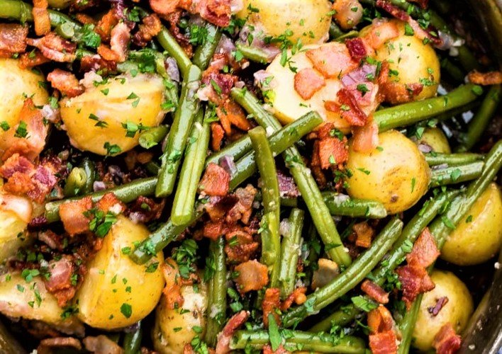 You’ll love Naomi’s recipe for fresh green beans and potatoes with a topping of fried bacon.
