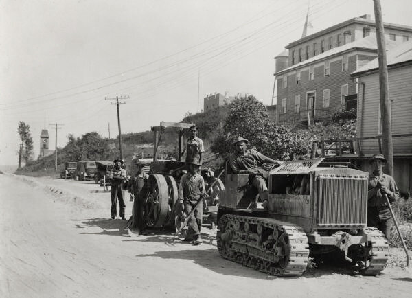 An undated photo of an early Kewaunee County road crew.