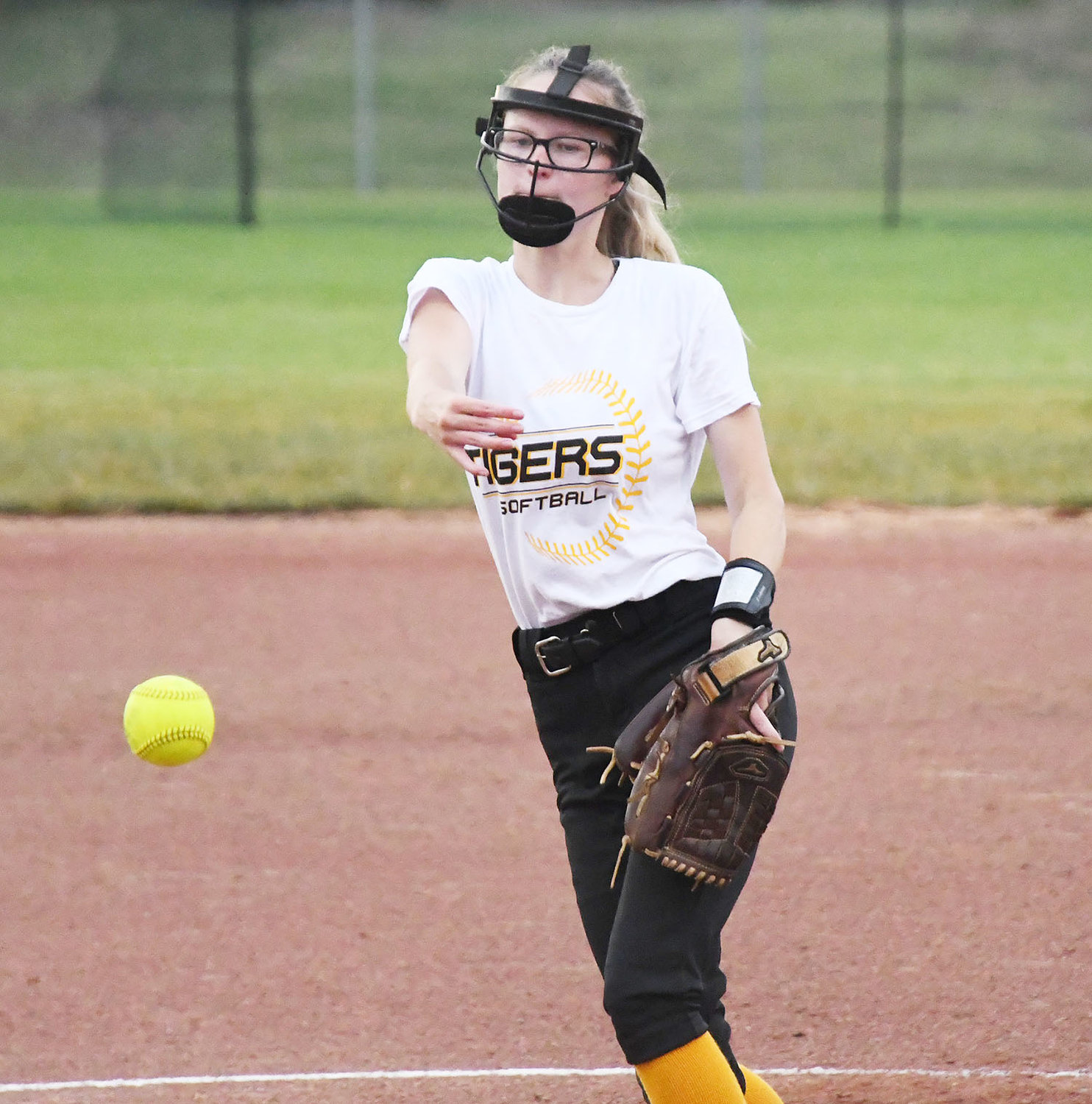 Higbee's Hailey Derboven pitches to a Lady Misfits' batter.
