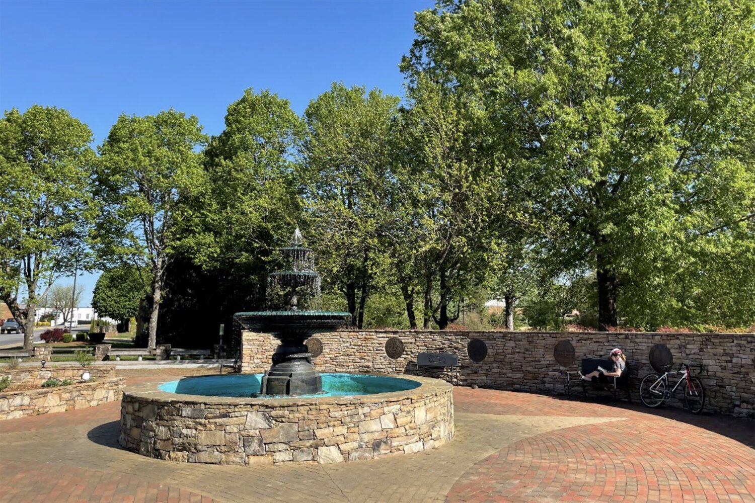 Connecting community outdoor recreational facilities is an important goal in Valdese’s new CORE planning strategy. Downtown parks and naturalized areas encourage visitors to stay a while.