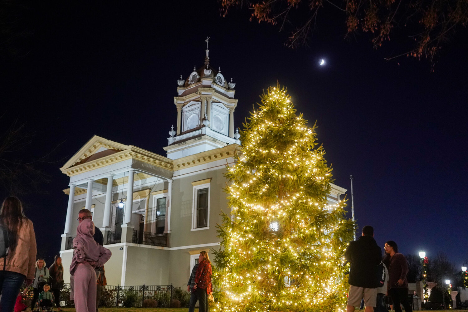 starts the festive season with its annual Winter Carnival