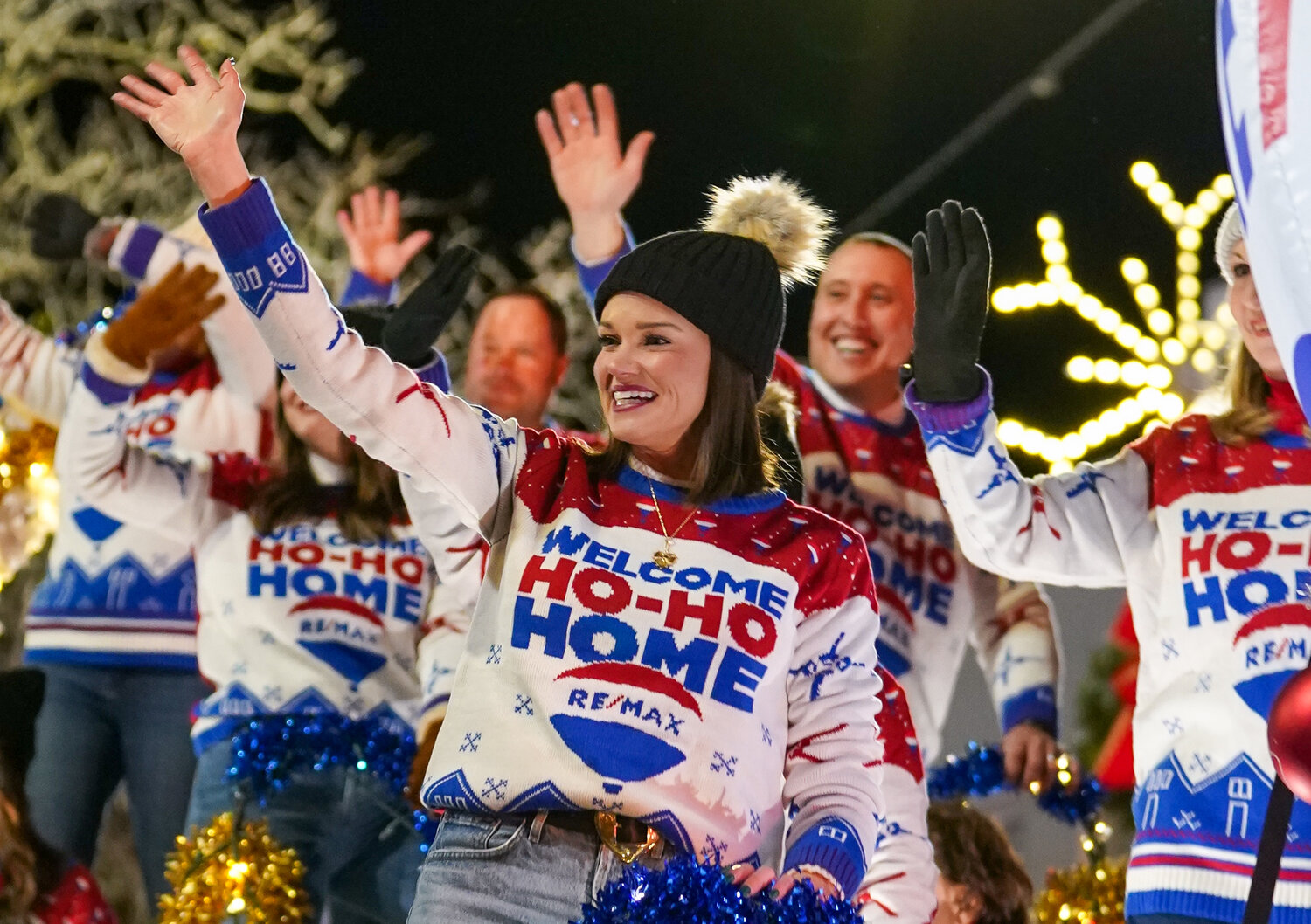 Lights Up with Holiday Spirit Annual Christmas Parade Brings