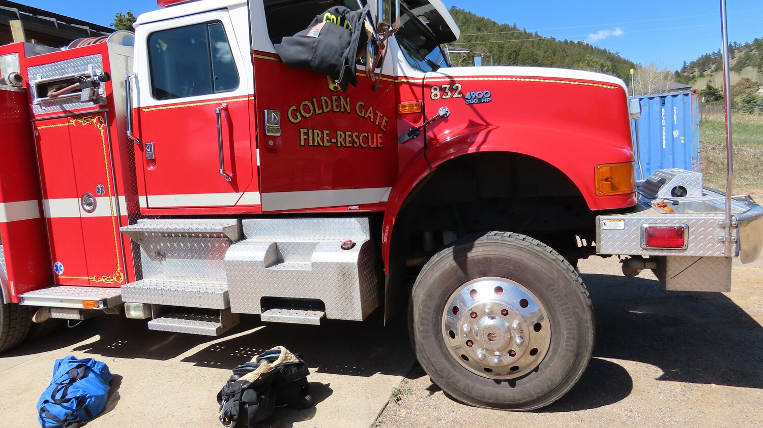 Golden Gate Fire hosts open house - The Mountain-Ear