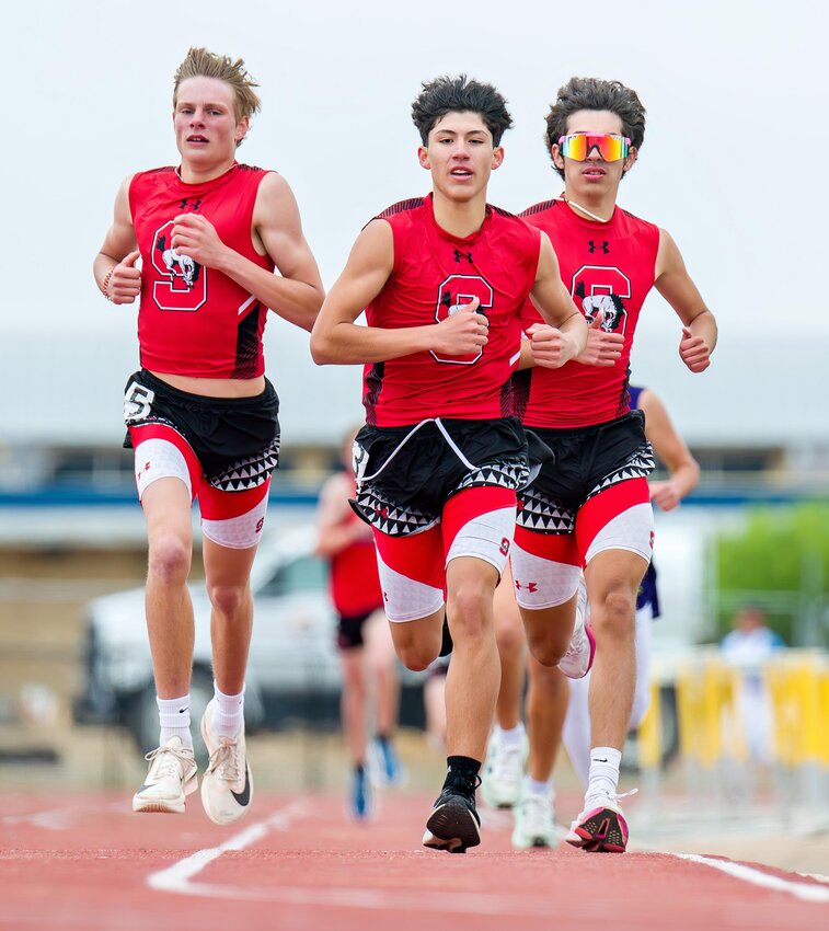 TRACK TRIO
Sonora track stars wrapped up district competition on Friday, April 4, 2025. Three Sonora team mates raced head-to-head in the 1600m run. Pictured (L-R) Wyatt Killough, Tres Garza and Jaycob Ramirez. JL MANKIN | THE BIG LAKE WILDCAT