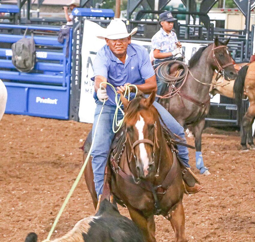 GOTCHA YA!
Sonora resident Alonzo Hernandaz captured the head of his steer during the team roping event on Saturday, August 3, 2024. ANGIE BRYANT | THE DEVIL’S RIVER NEWS