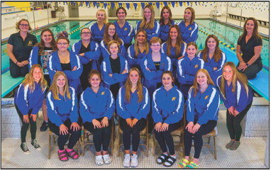 The 2022 Hastings Raider Girls Swim and Dive Team.