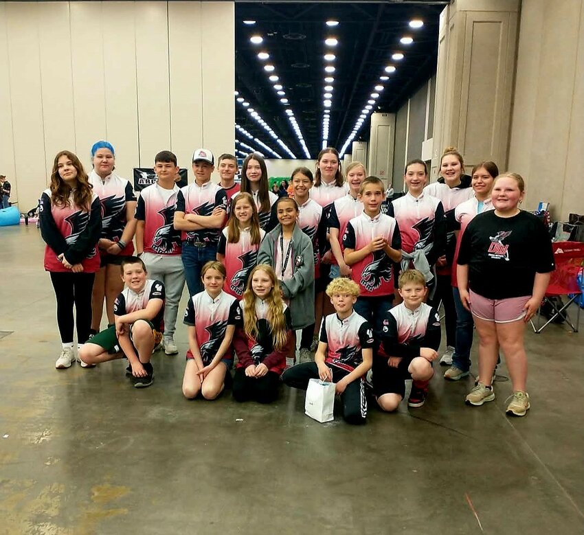 O-W Blackhawk archers.
