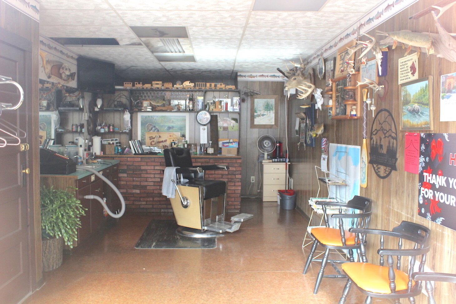 Sharing a building for years with Ragatz insurance, Bob's Barber Shop at 213 North Broadway was popular with many.