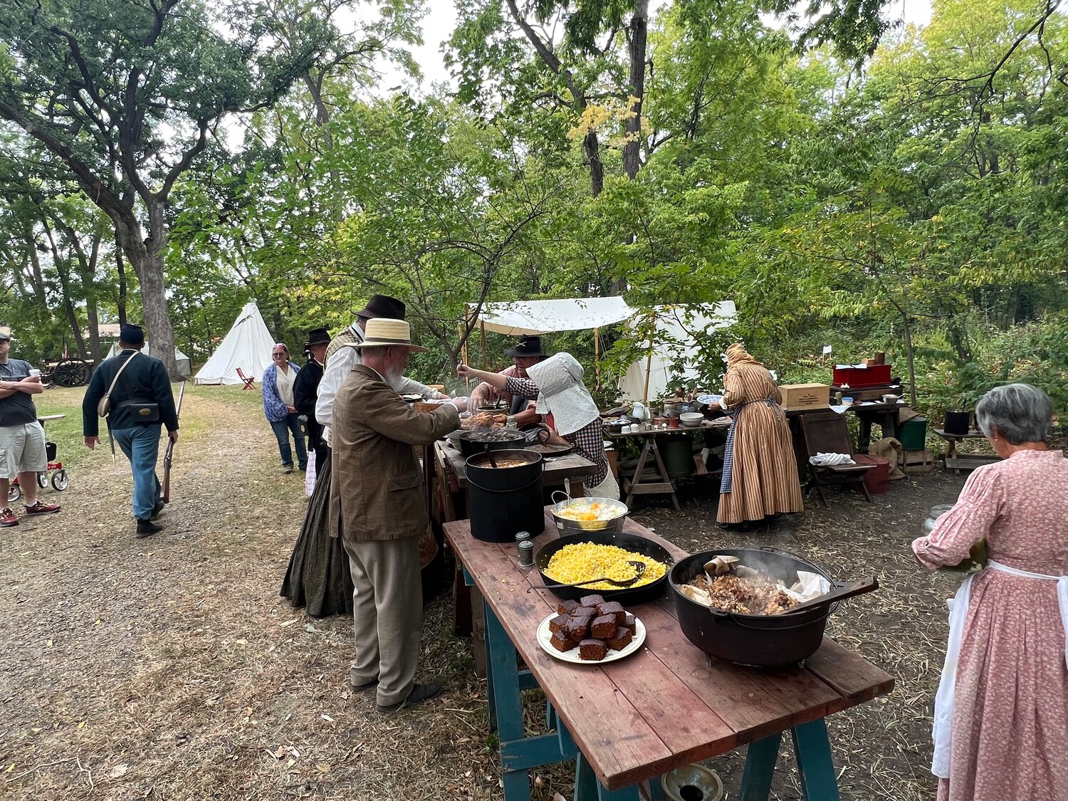 Spencer’s Kitchen – overseen by organizer and Hastings historian Spencer Johnson – put on a feast Sunday afternoon. Johnson’s efforts were fit to keep a Civil War army and event volunteers on their feet.