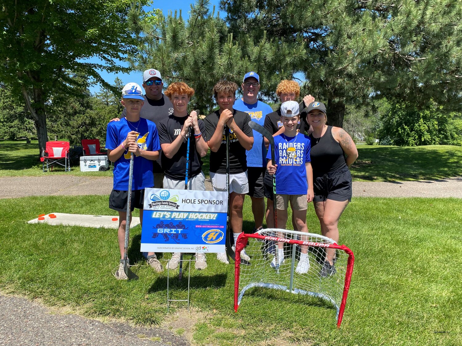 Hastings Hockey Association Hockey Booster youth volunteers pictured at the Drive Out Hunger golf tournament.