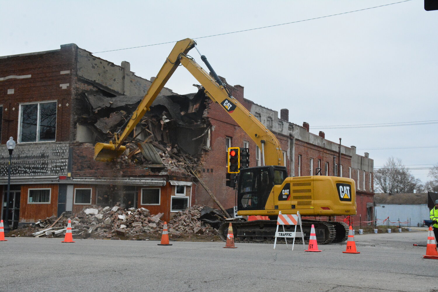 Former “Shooters” location in downtown Paris demolished | The Prairie Press