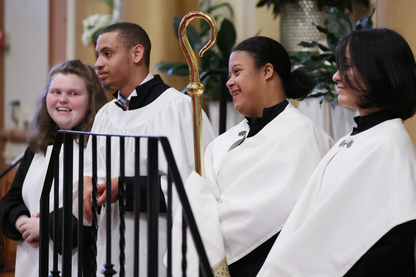 Altar servers in the Special Religious Education program respond to Bishop Lewandowski’s message of hope and praise for those living with disabilities.
