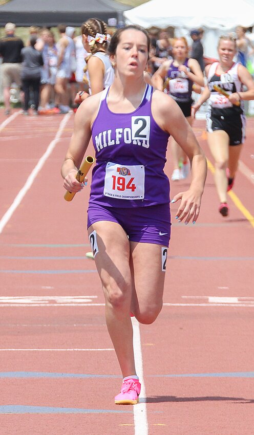Kaitlin Kontor cuts to the inside of the track in the 4x800-meter relay May 19.