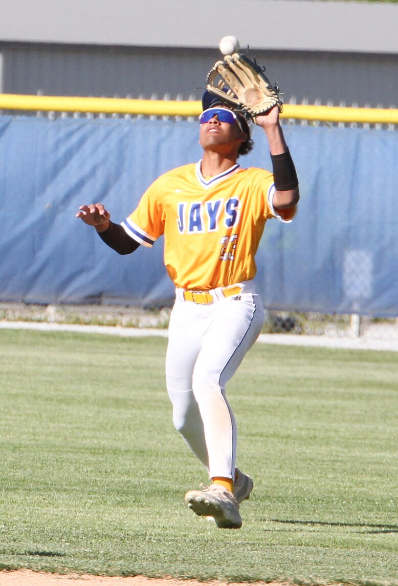 Jays win four on diamond