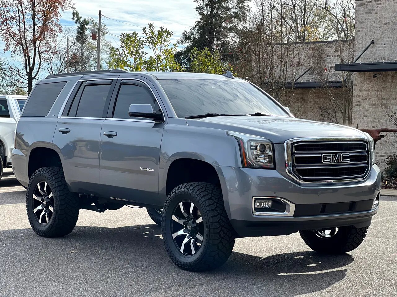 The 2020 GMC Yukon that was reported stolen from Crossroad Motors