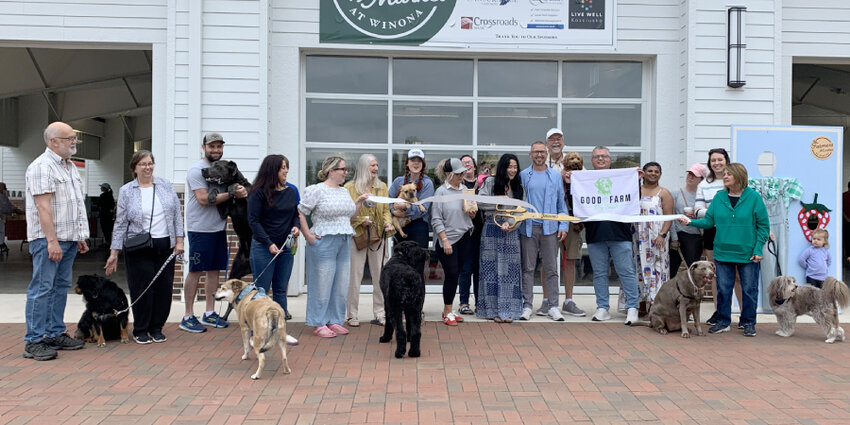 Pictured (L to R) are, front row: Ron Hudson, Deb Hudson, Latecea Negreros, Nora Christiansen, Linda Kirkendal, Stacey Leek, Mikie Stogsdill, Brooks Stogsdill, Rob Parker, Dawn Jaggers; second row: Josh Colman, Dawn McGlothin, Sara Kalka, Randy Polston, Abisha Varatharaj, Christine Manatt; third row: Kelsi Roth.