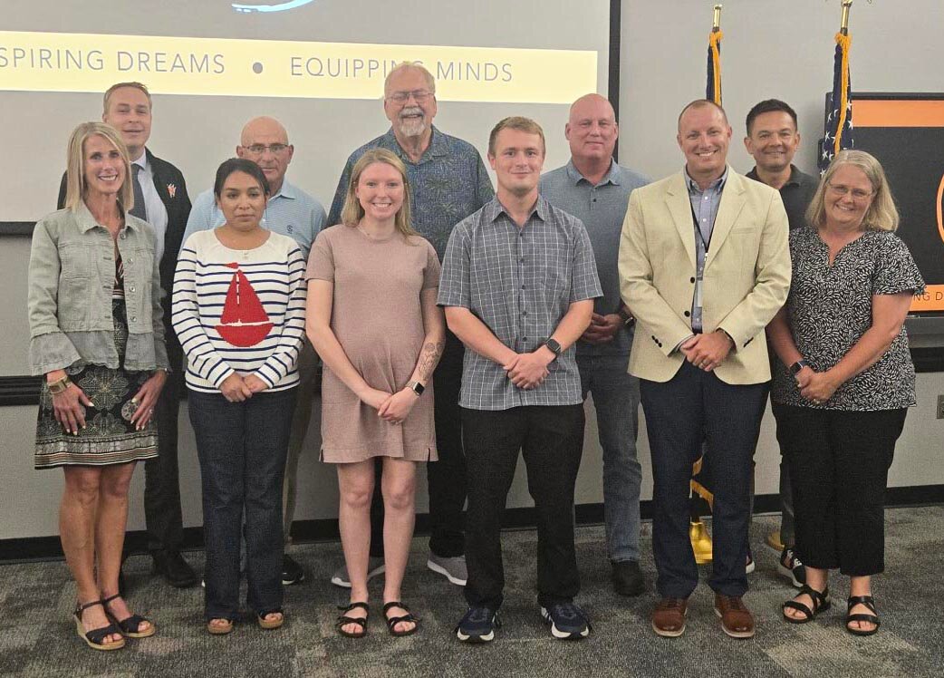 Warsaw Schools Awards Five Board Scholarships