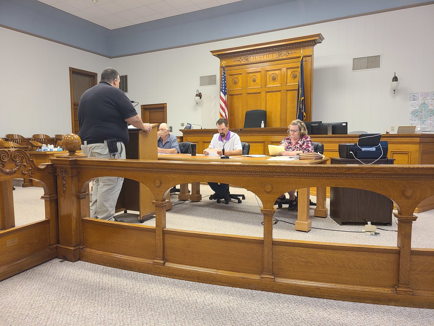 Wayne County Emergency Manager Nic Kemnitz spoke to the Wayne County Commissioners on the upcoming Missouri River Outdoor Expo.